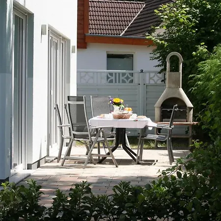 Holiday home Strandhaus Lindenstrasse Zingst