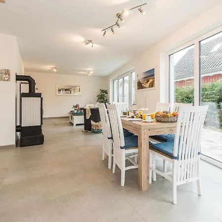Strandhaus Lindenstrasse * Zingst